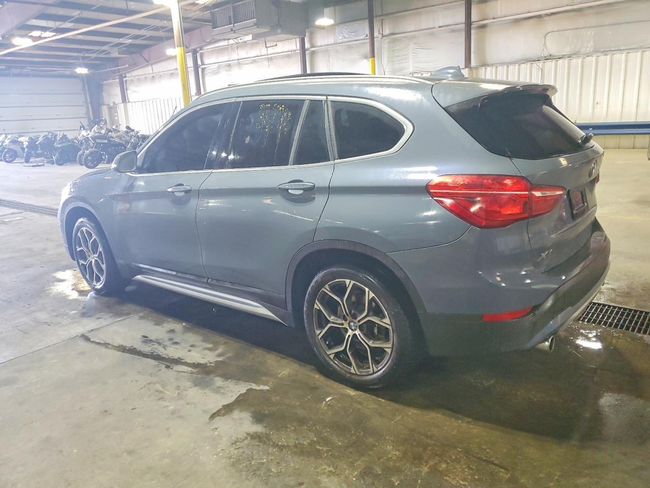 2021 BMW X1 Sdrive28I - Фото 2