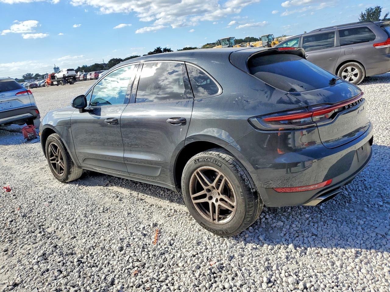 2020 Porsche Macan - Фото 2