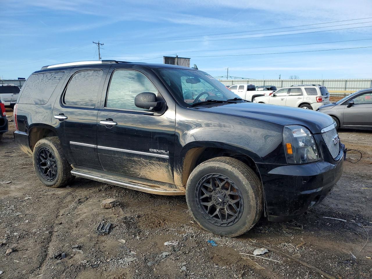 2012 GMC Yukon Denali - Image 4