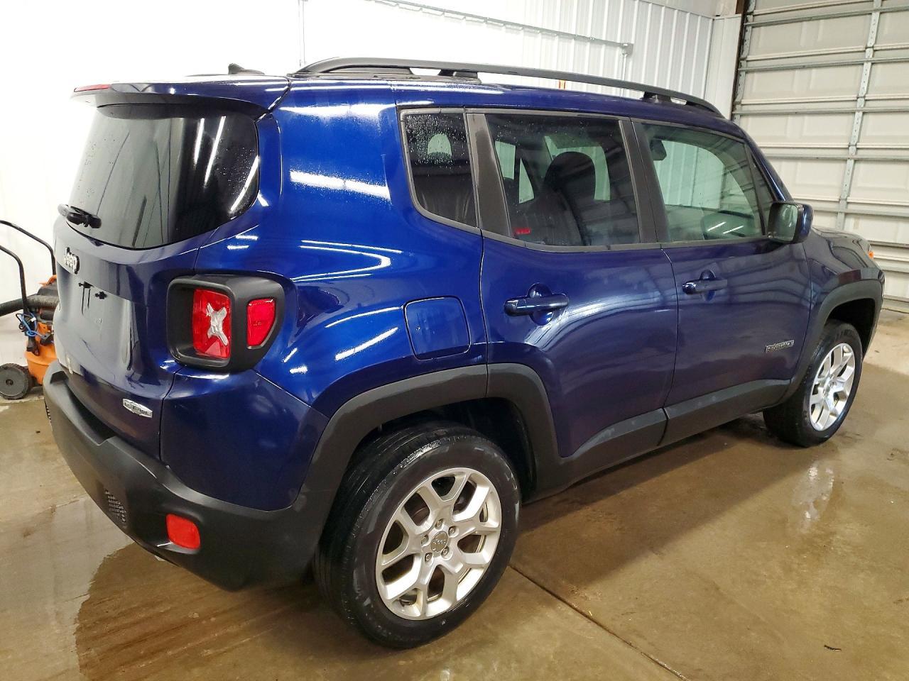 2017 Jeep Renegade Latitude - Фото 3