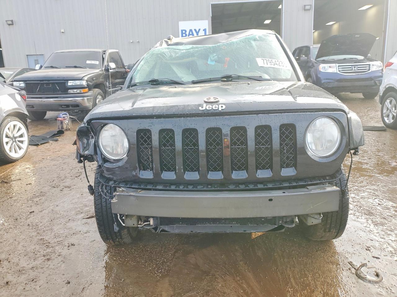 2015 Jeep Patriot Latitude - Фото 5