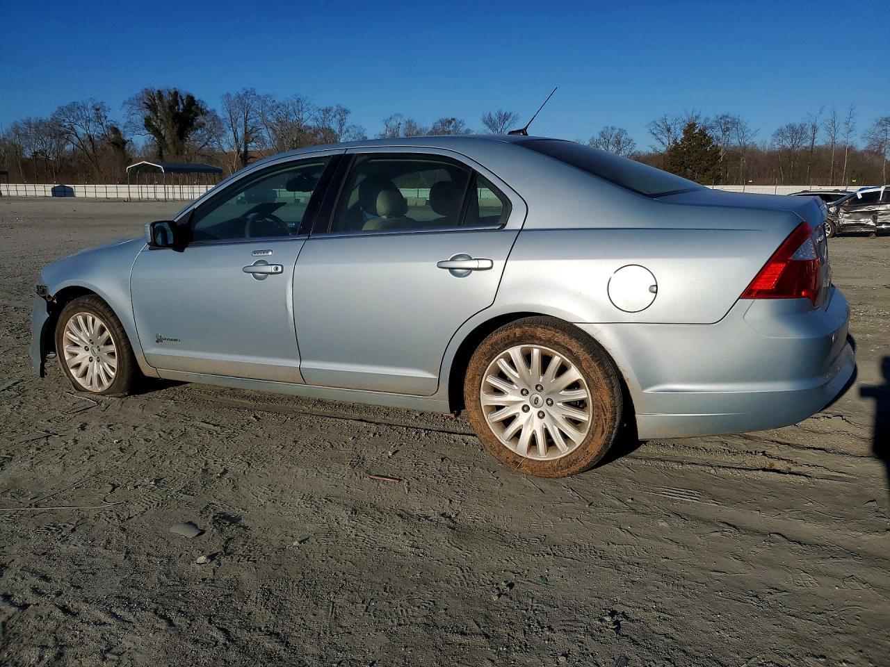 2011 Ford Fusion Hybrid - Фото 2
