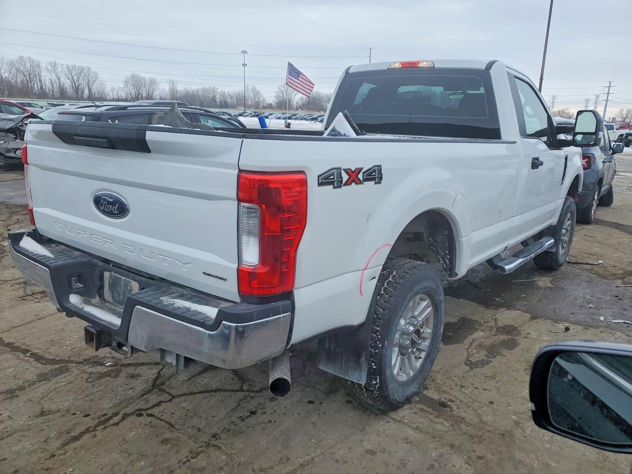 2017 Ford F250 Super Duty - Image 3
