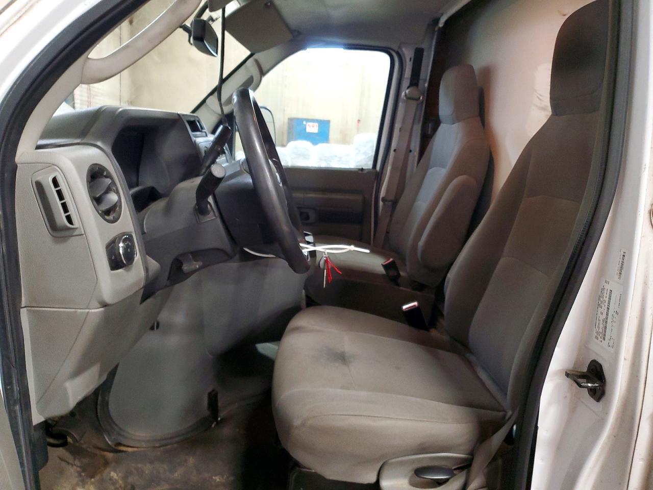 2022 Ford Econoline E450 Super Duty Cutaway Van - Фото 7