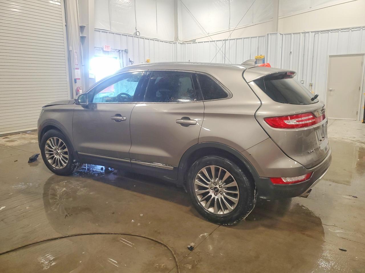 2016 Lincoln Mkc Reserve - Image 2