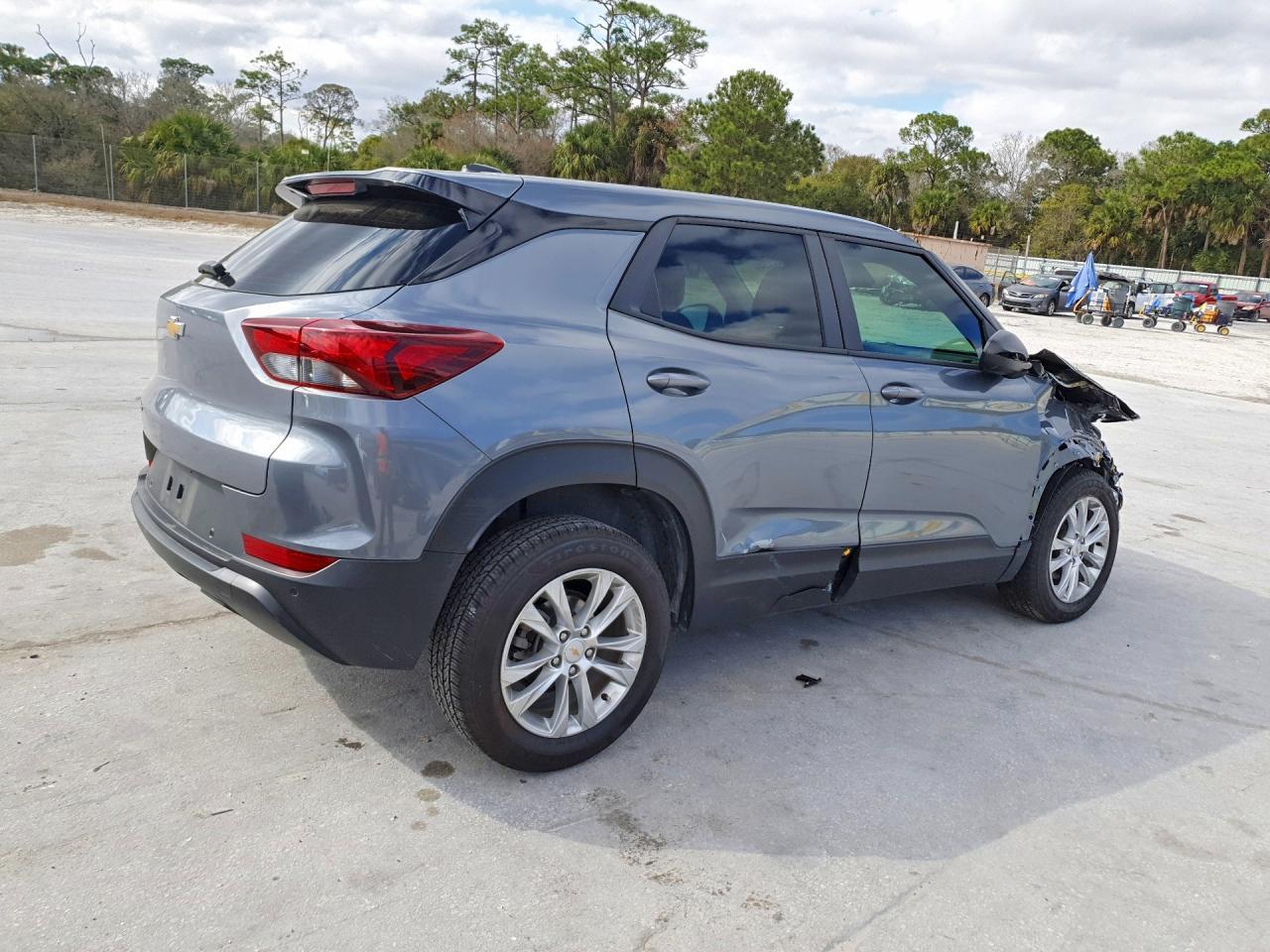 2022 Chevrolet Trailblazer Ls - Фото 3