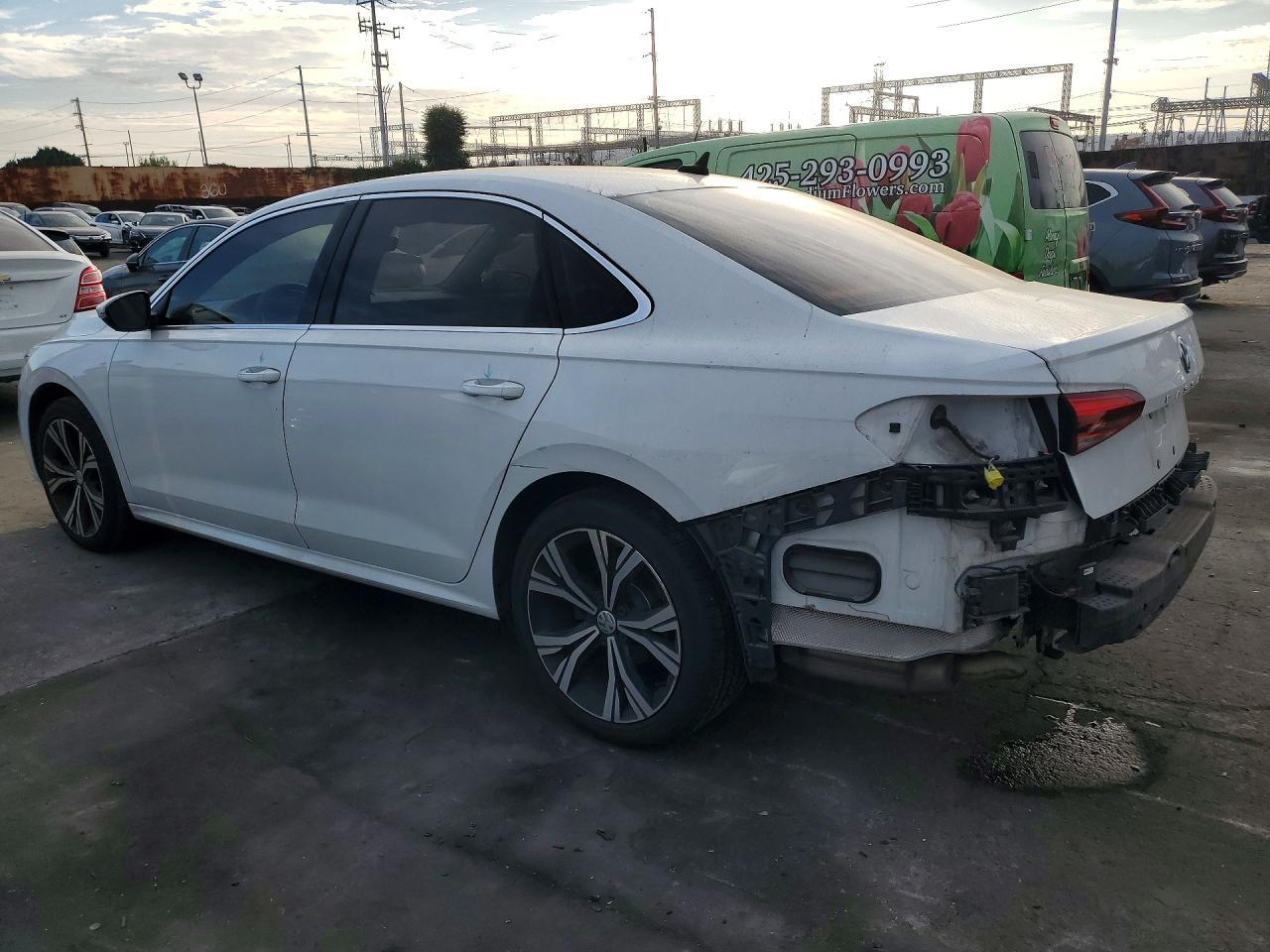 2021 Volkswagen Passat Se - Фото 2