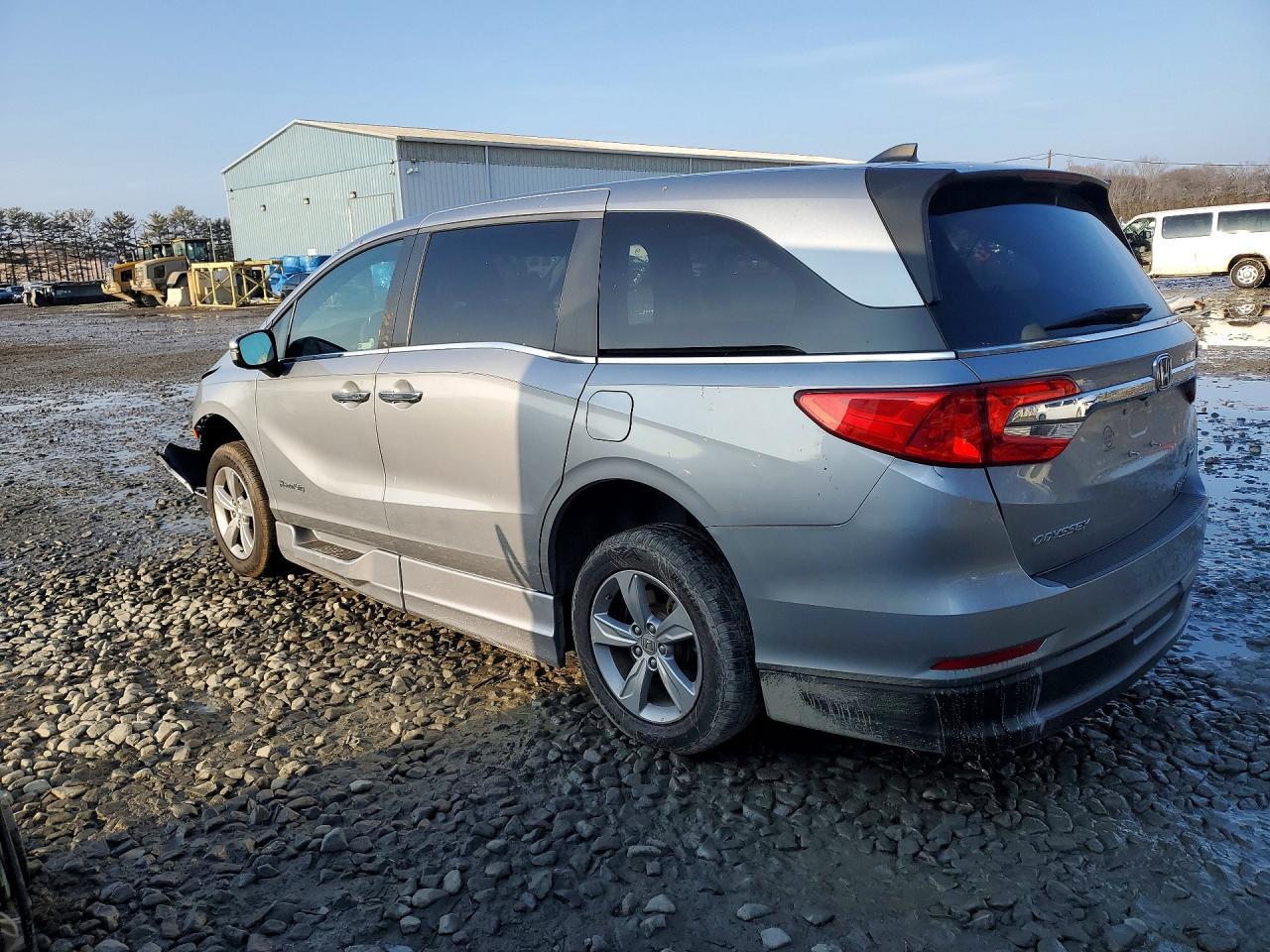 2018 Honda Odyssey Ex - Фото 2