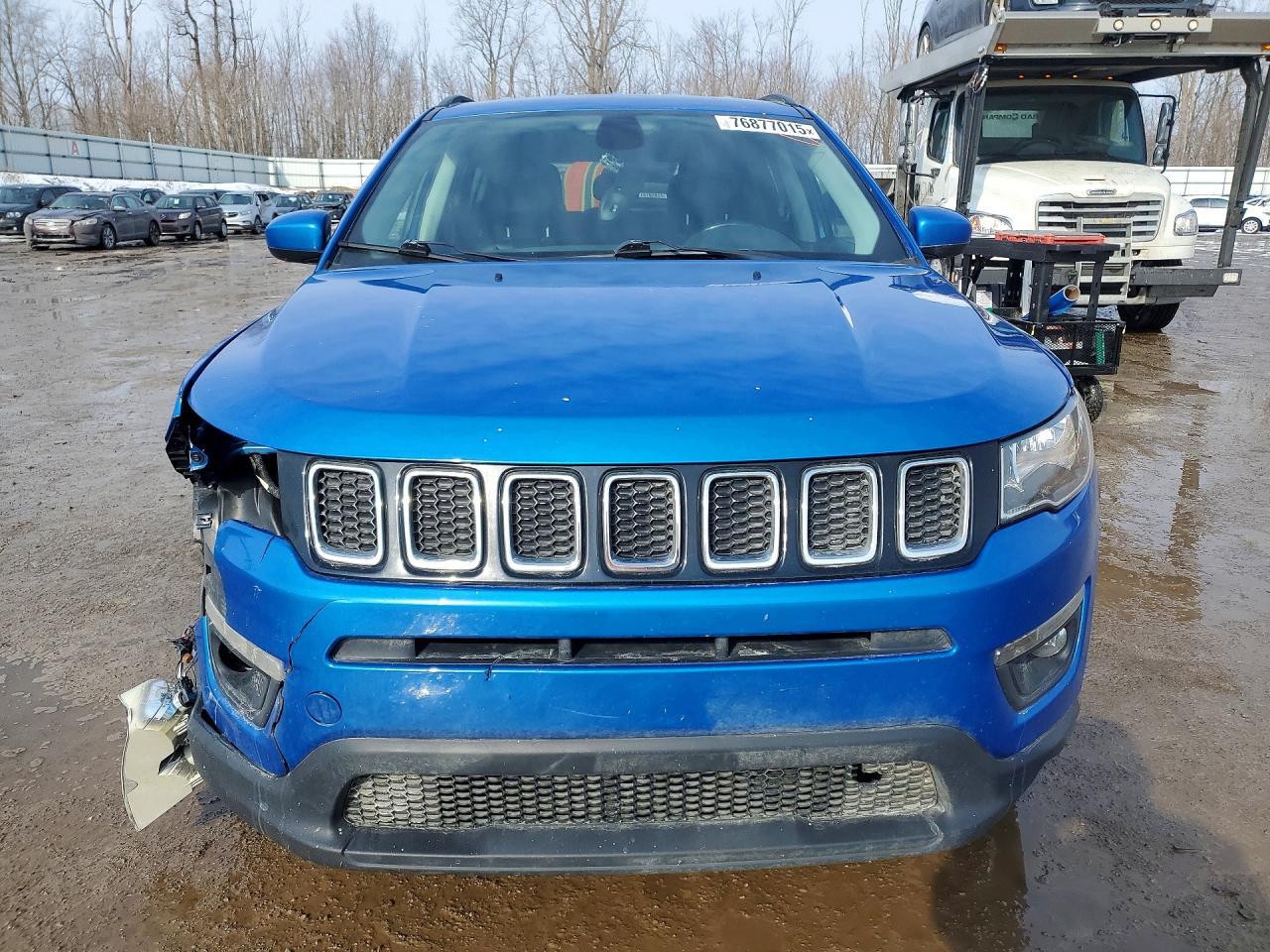 2017 Jeep Compass Latitude - Image 5