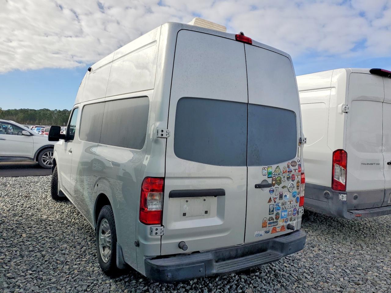 2017 Nissan Nv 2500 Rv - Фото 2