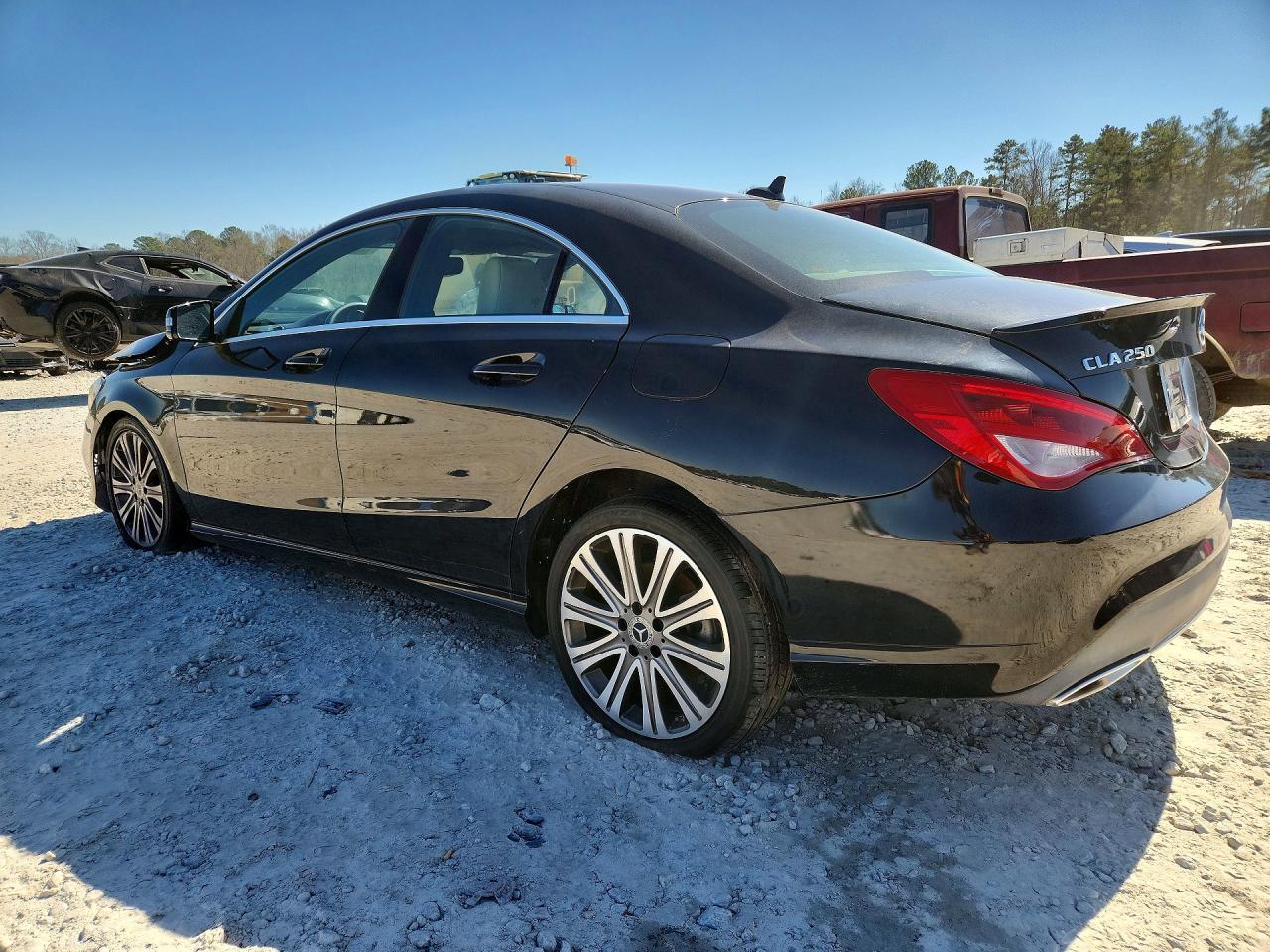 2018 Mercedes-Benz Cla 250 - Фото 2