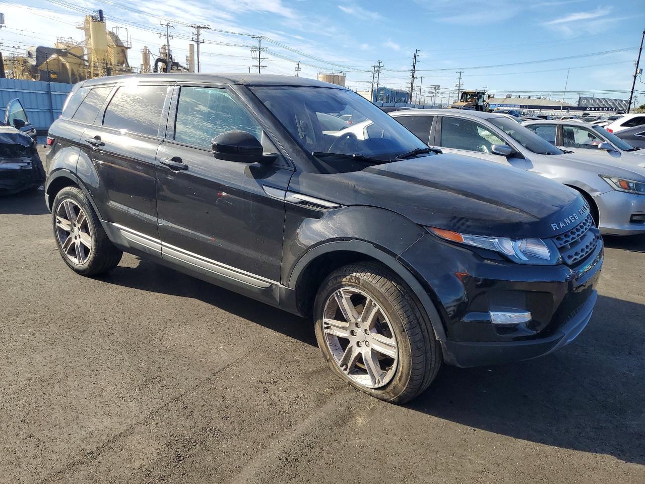 2015 Land Rover Range Rover Evoque Pure Plus - Image 4