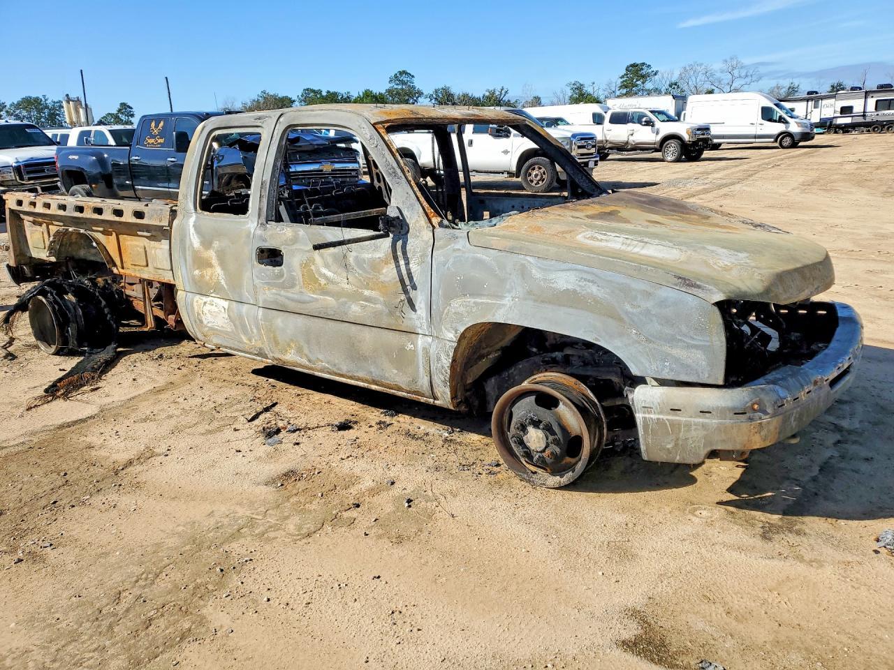 2007 Chevrolet Silverado 3500 4X4 L - Фото 4