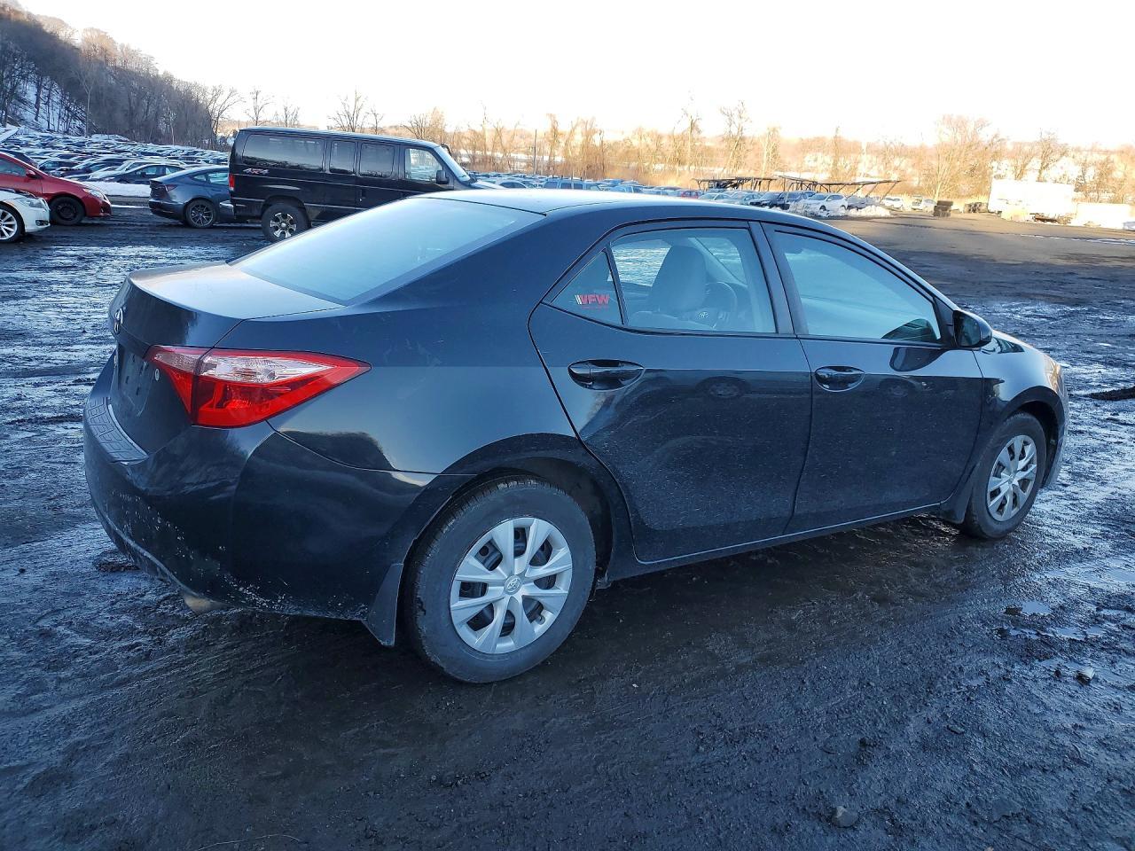 2018 Toyota Corolla L - Фото 3