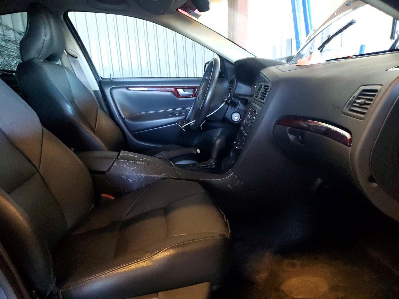 2004 Volvo S60 2.5T - Фото 7