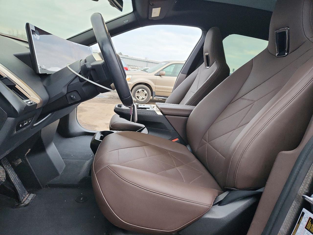 2023 BMW Ix xDrive50 - Фото 7