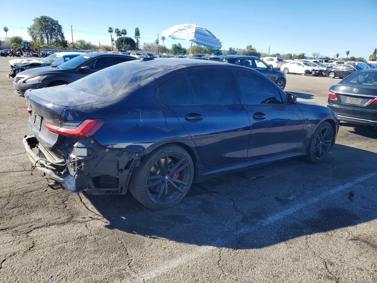 2023 BMW 330E - Image 3