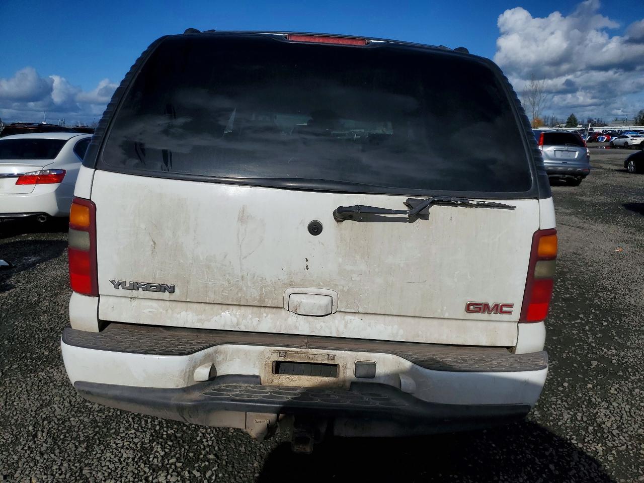 2003 GMC Yukon Denali - Фото 6