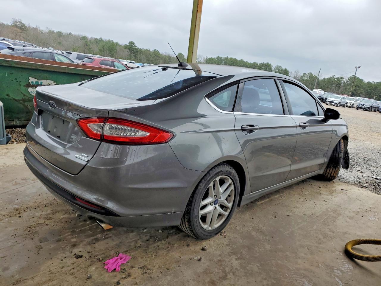 2013 Ford Fusion Se - Фото 3