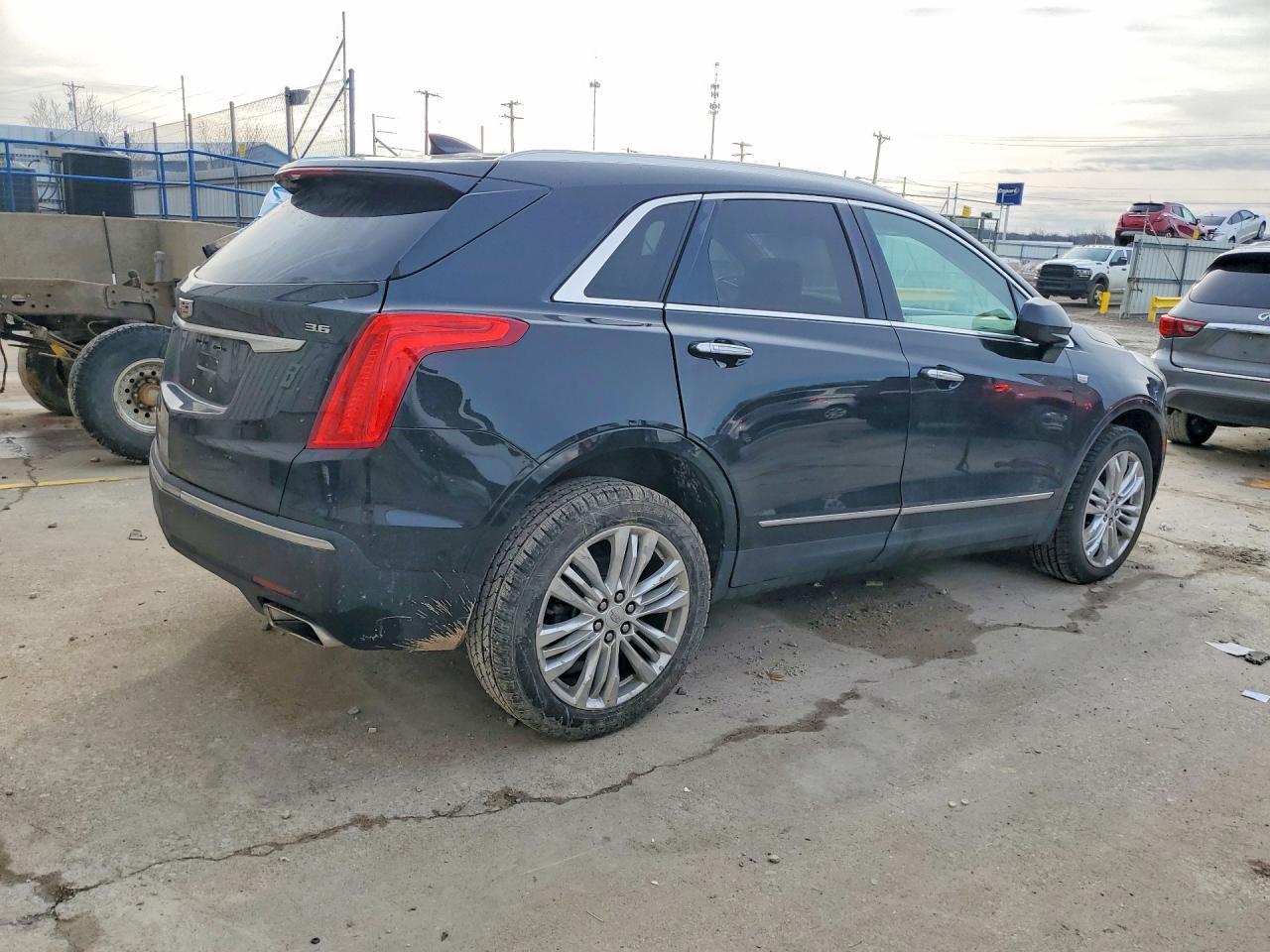 2018 Cadillac Xt5 Premium Luxury - Фото 3