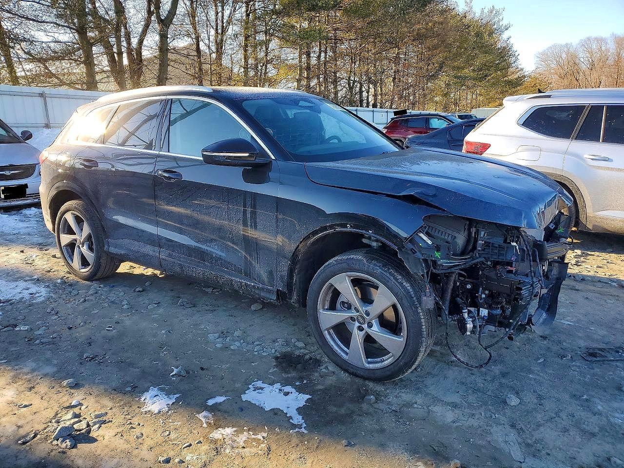 2025 Audi Q5 Premium Plus - Image 4