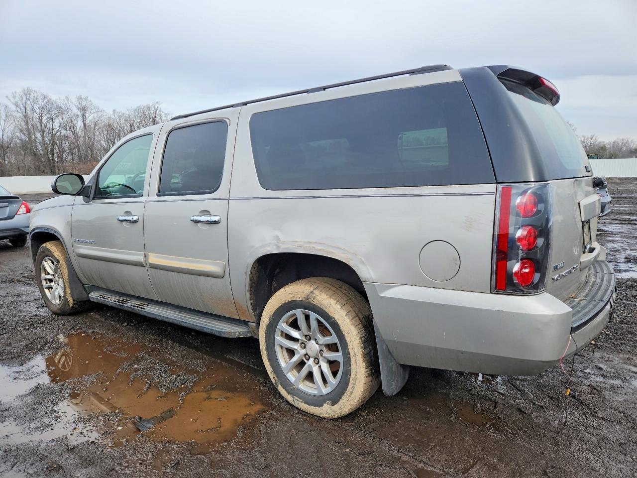 2007 GMC Yukon - Фото 2