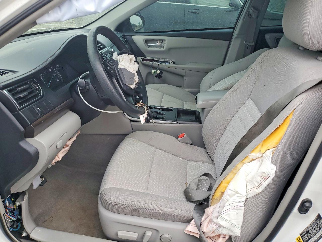 2015 Toyota Camry Le - Фото 7