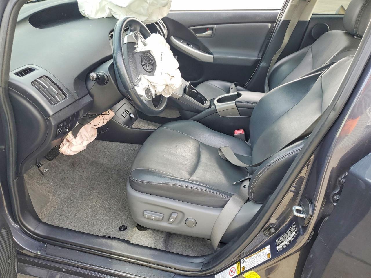 2019 Toyota Prius - Image 7