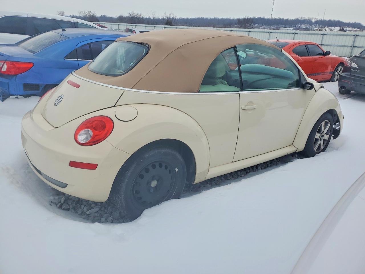2006 Volkswagen New Beetle Convertible Option Package 1 - Фото 3