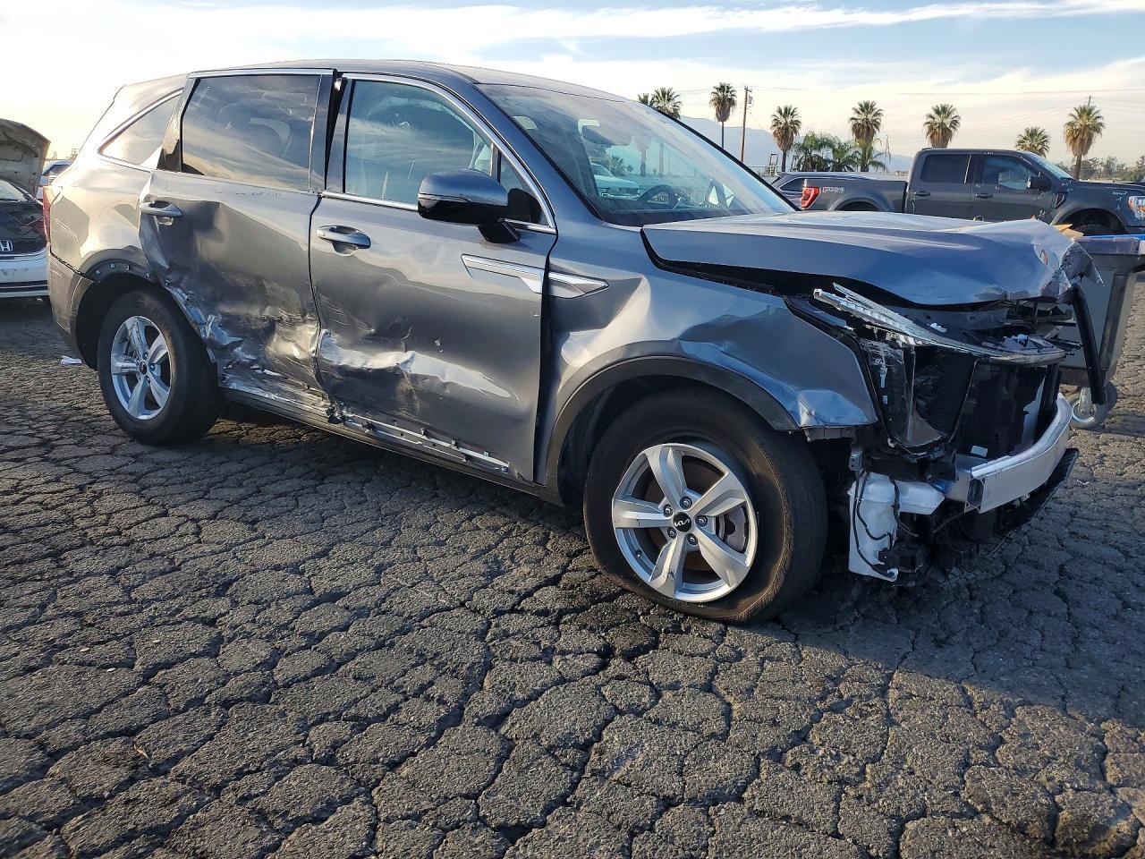 2025 Kia Sorento Lx - Фото 4