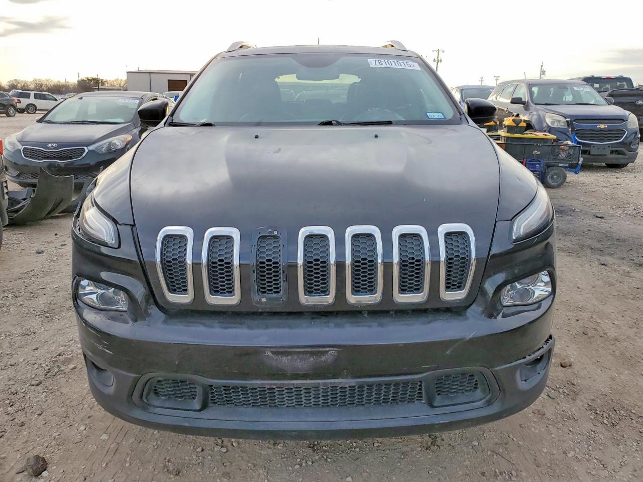 2018 Jeep Cherokee Latitude Plus - Image 5