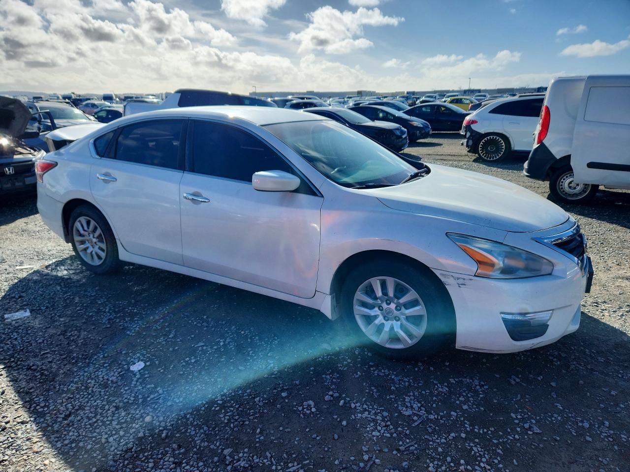 2015 Nissan Altima 2.5 - Фото 4