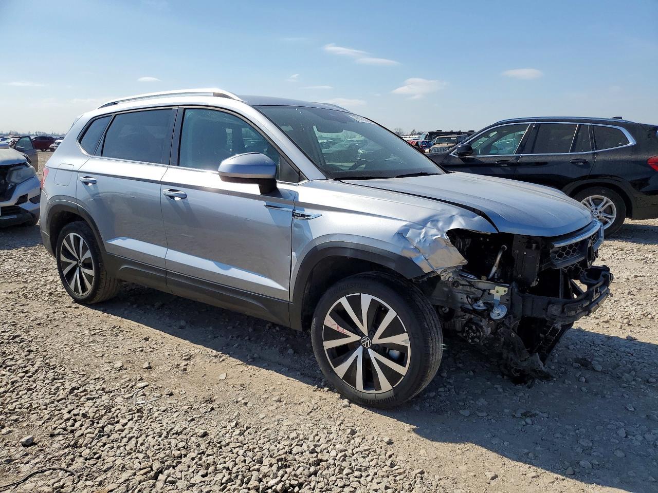 2024 Volkswagen Taos Se - Image 4