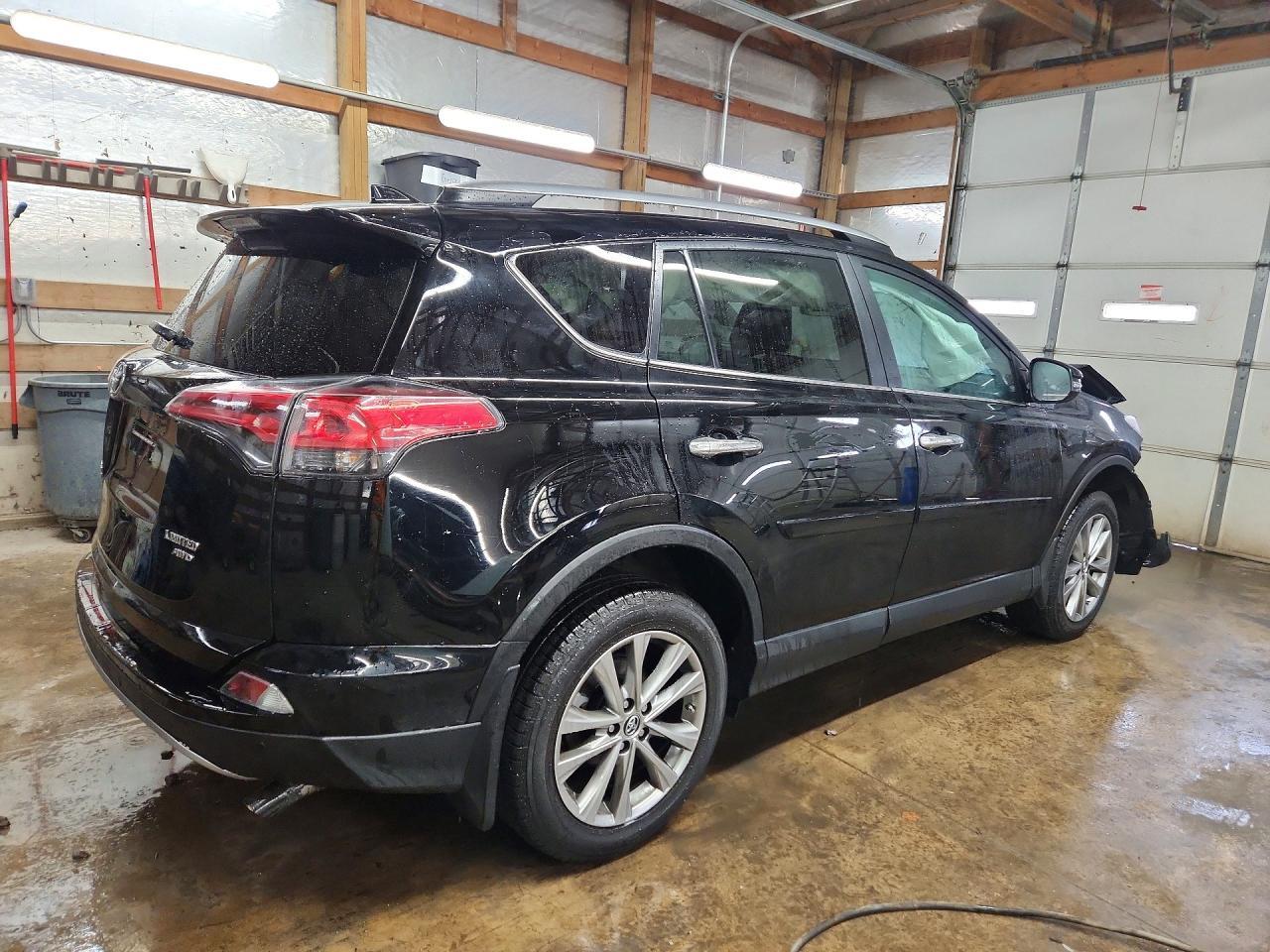 2017 Toyota Rav4 Limited - Фото 3