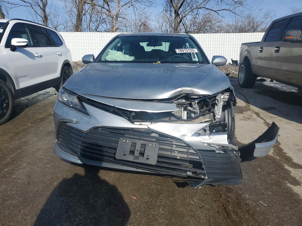 2023 Toyota Camry Le - Фото 5