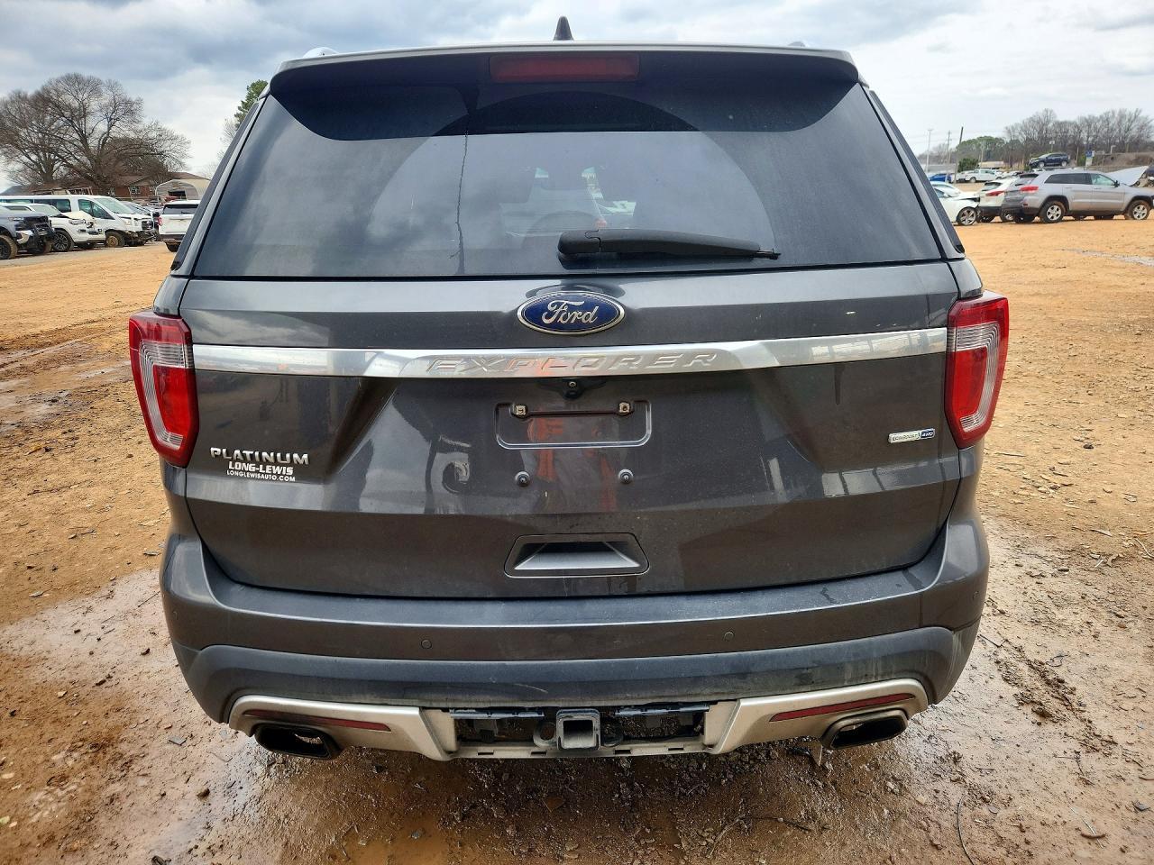 2017 Ford Explorer Platinum - Image 6