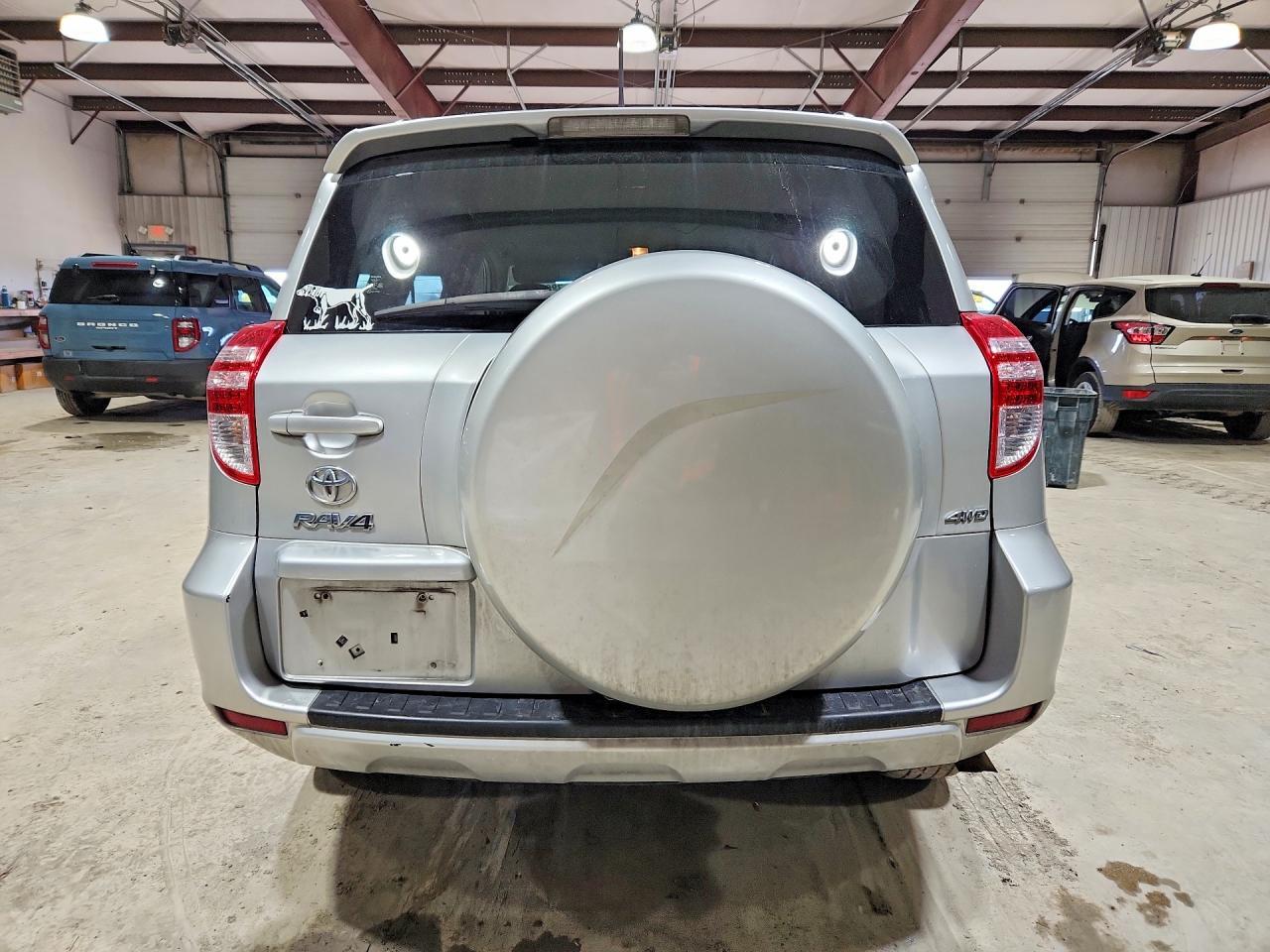 2011 Toyota Rav4 - Фото 6