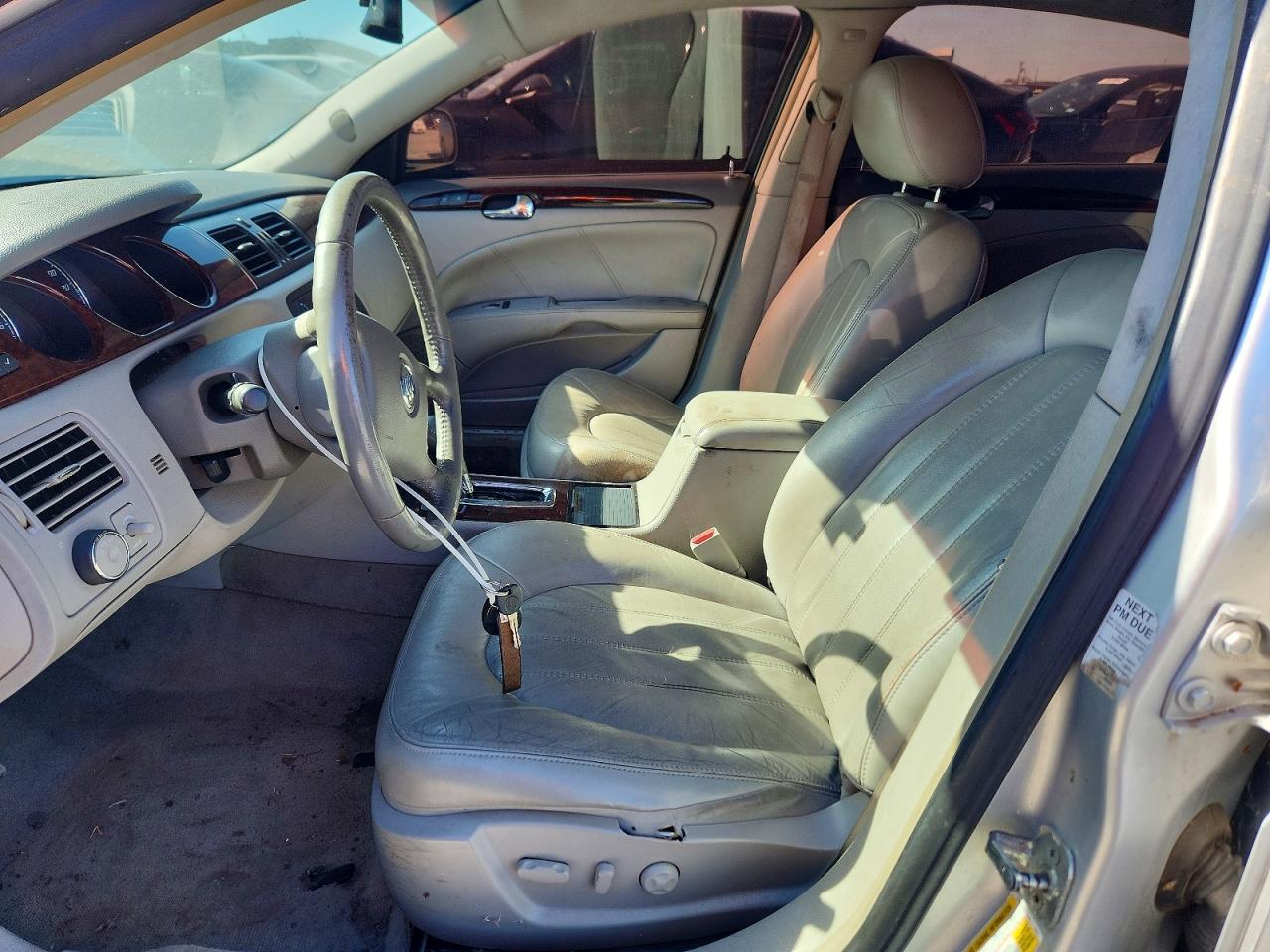 2011 Buick Lucerne Cxl - Image 7