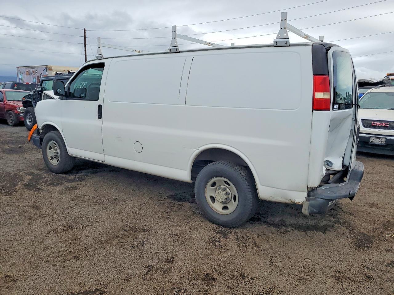 2007 Chev Express G2500 - Image 2