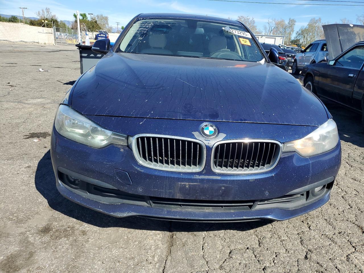 2017 BMW 320 I - Image 5