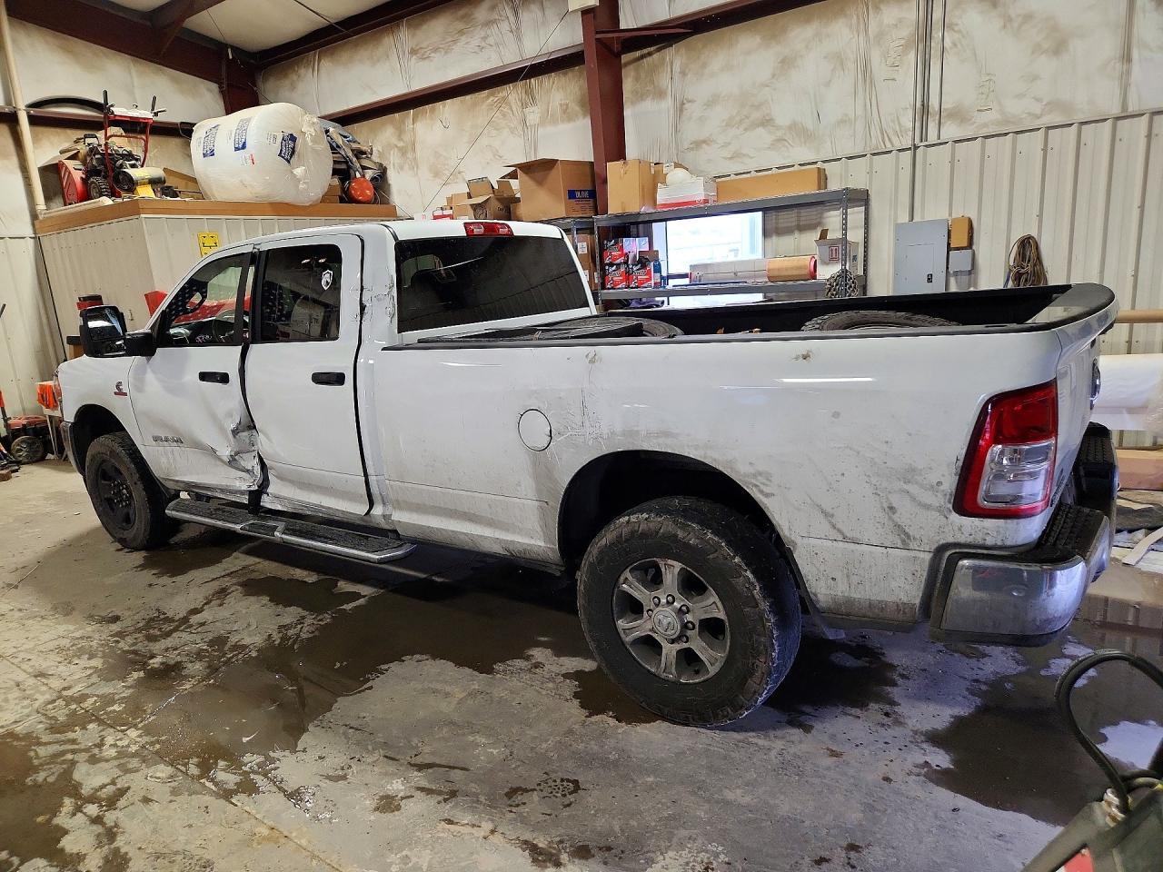 2024 Ram 3500 Big Horn - Фото 2