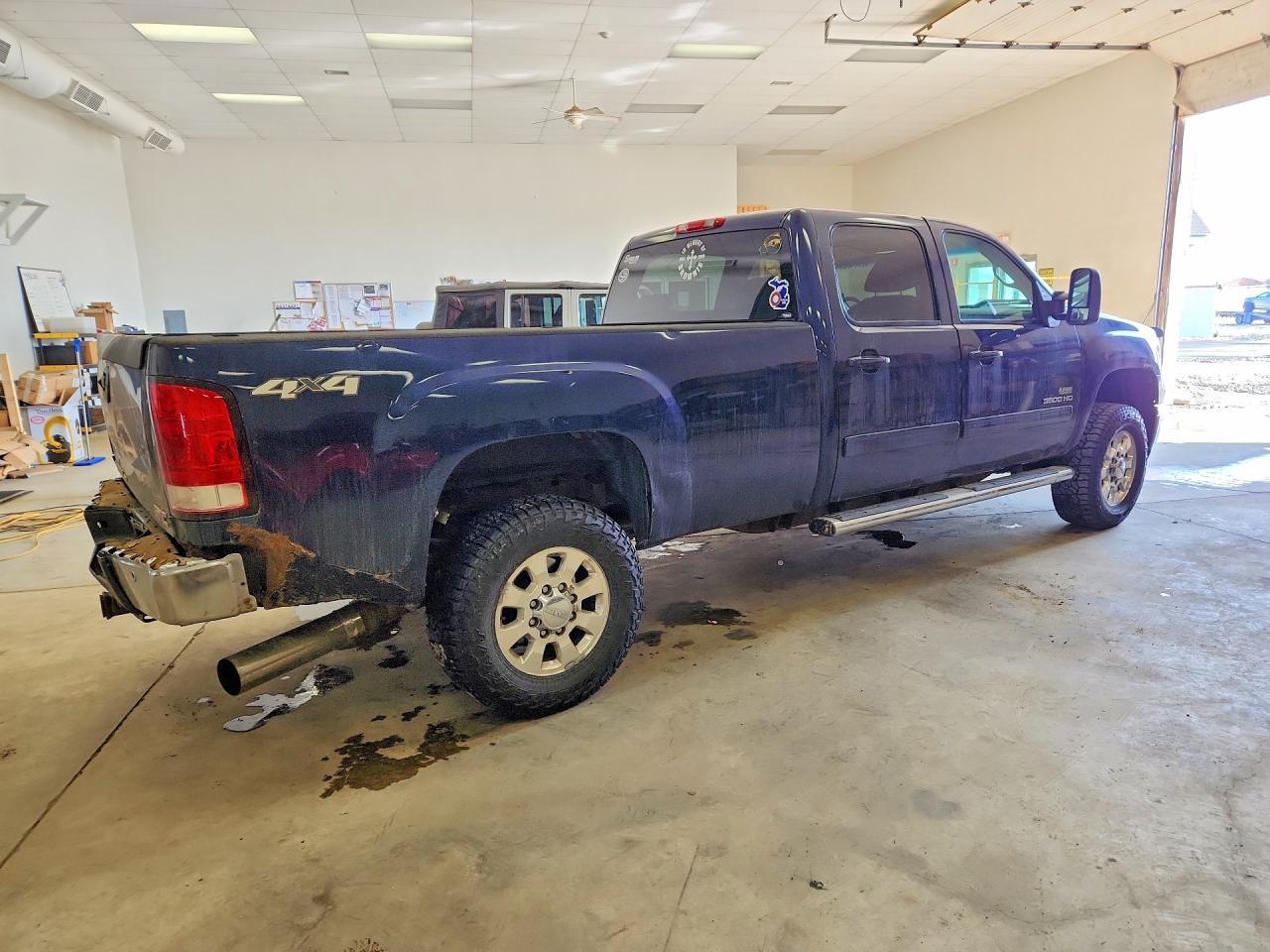 2011 GMC Sierra K3500 Slt - Image 3