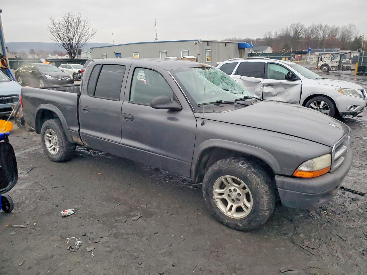 2004 Dodge Dakota Quad Sport - Image 4