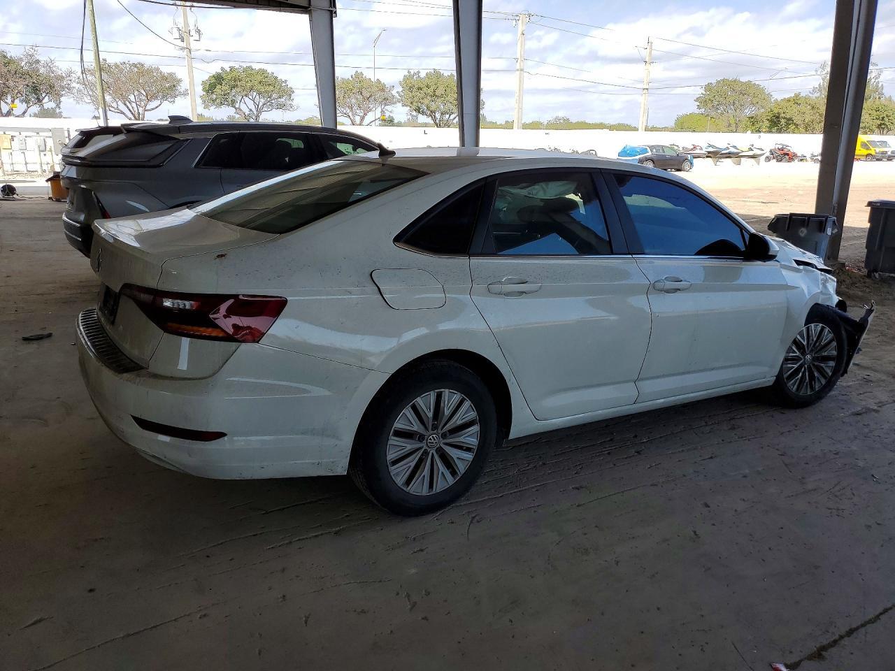 2019 Volkswagen Jetta S - Image 3