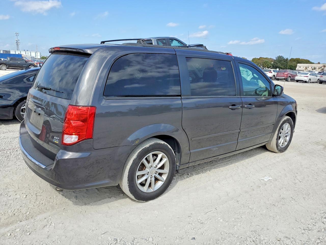 2015 Dodge Grand Caravan Sxt - Фото 3