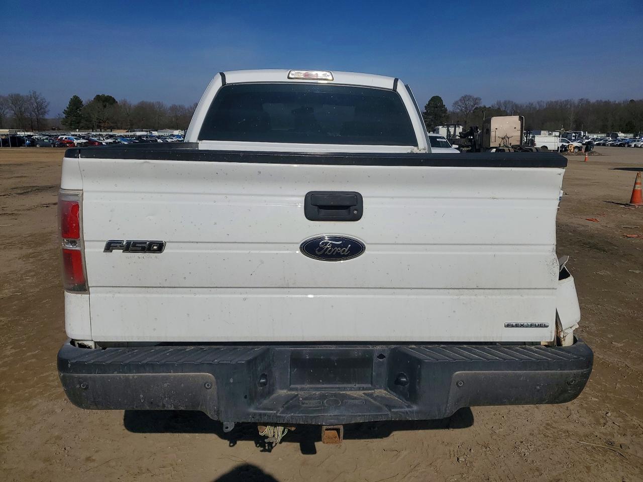 2013 Ford F150 Super Cab - Фото 6
