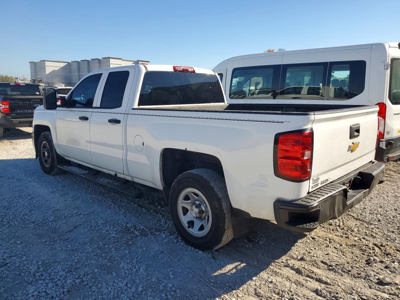 2014 Chevrolet Silverado C1500 - Image 2