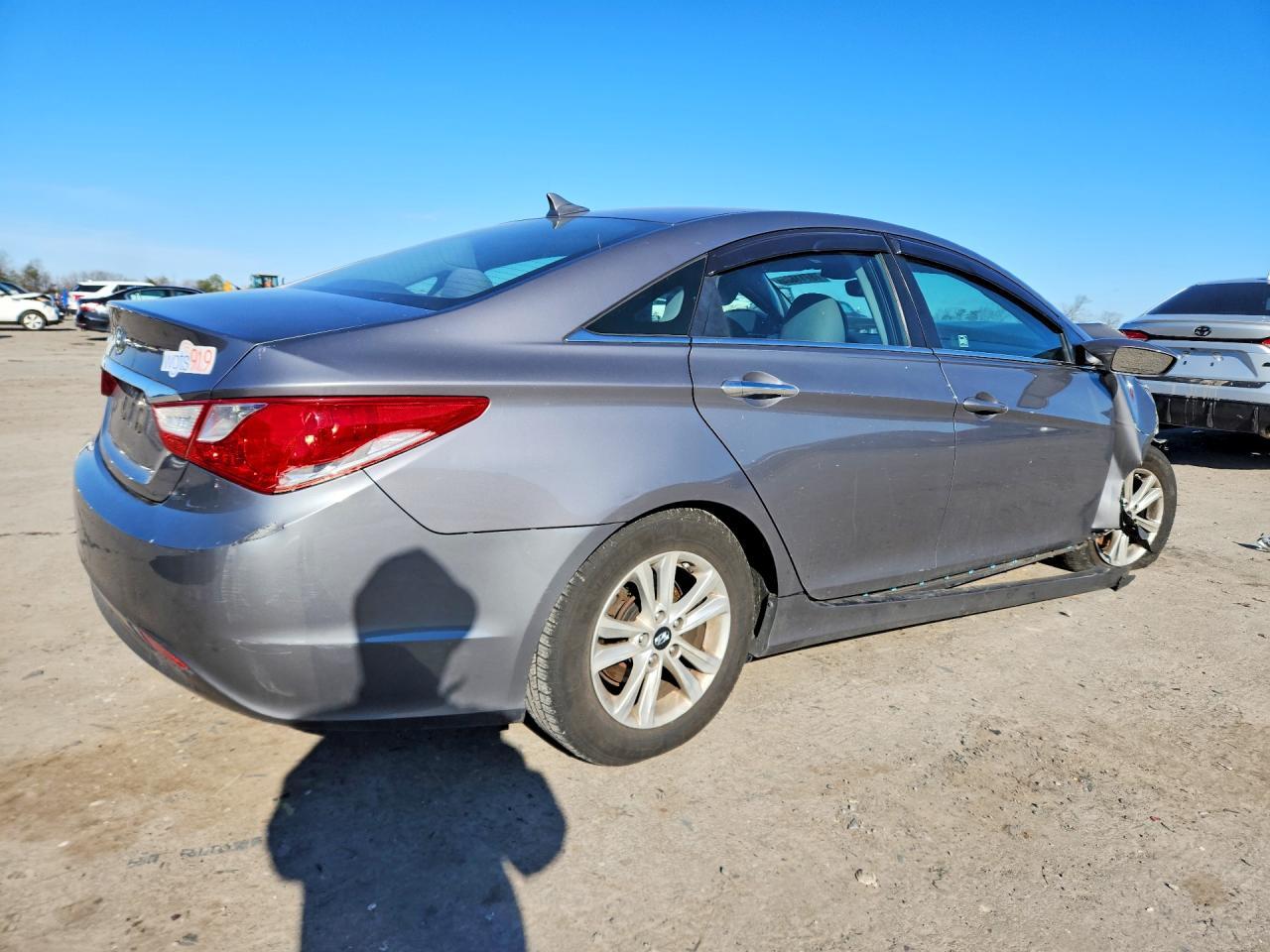 2011 Hyundai Sonata Gls - Image 3