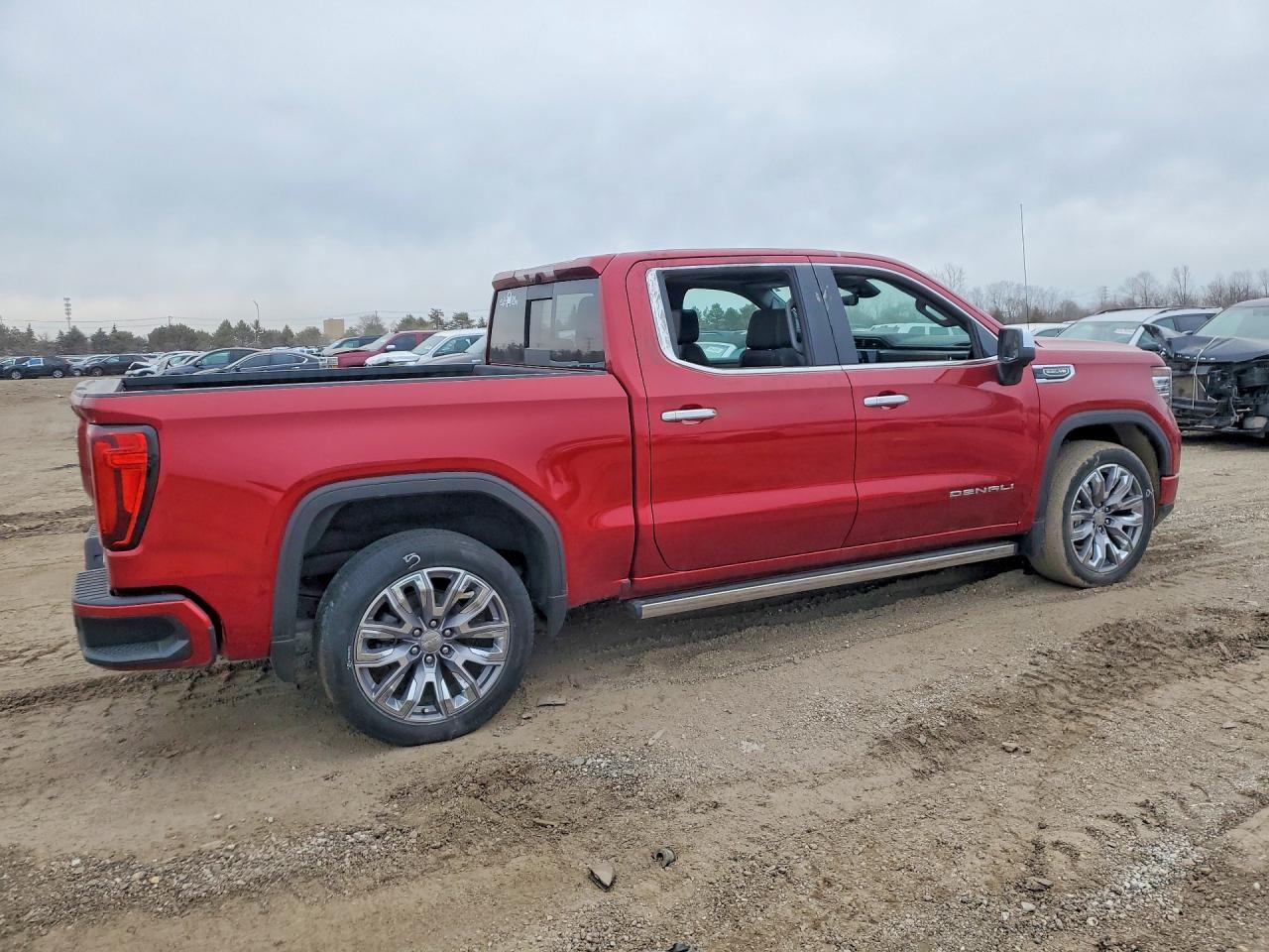 2023 GMC Denali - Фото 3