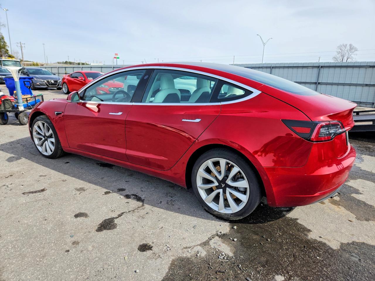 2019 Tesla Model 3 - Фото 2